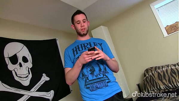 Horny Amateur Straight Hunk Bentley Jerks