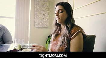 TightMom - Things My Sorority Taught Me - Roxanne , Binky Beaz