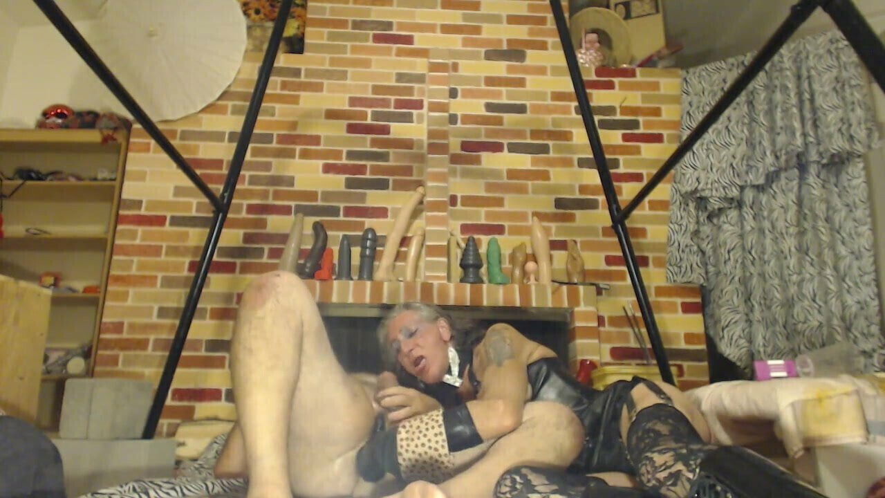 AFF Bobbie fingers and suck's 3