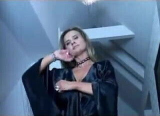 kate middleton dark blue gown