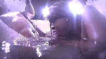 Lisa Rivera keeps Whoe '_s dick Jacuzzi Super Films Lisa