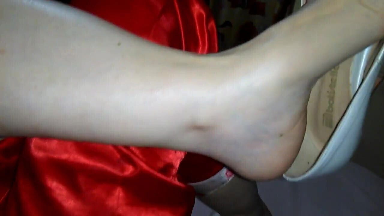 Brincando Scarpin Branco Salto Alto cama pijama