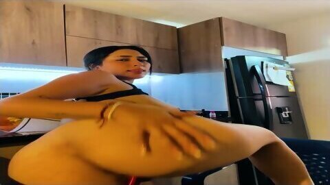 Tattoed Cutie Masturbation..