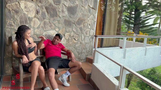 COGER EN EL BALCÓN CON MI HIJASTRA ES UNA MARAVILLA-highlight