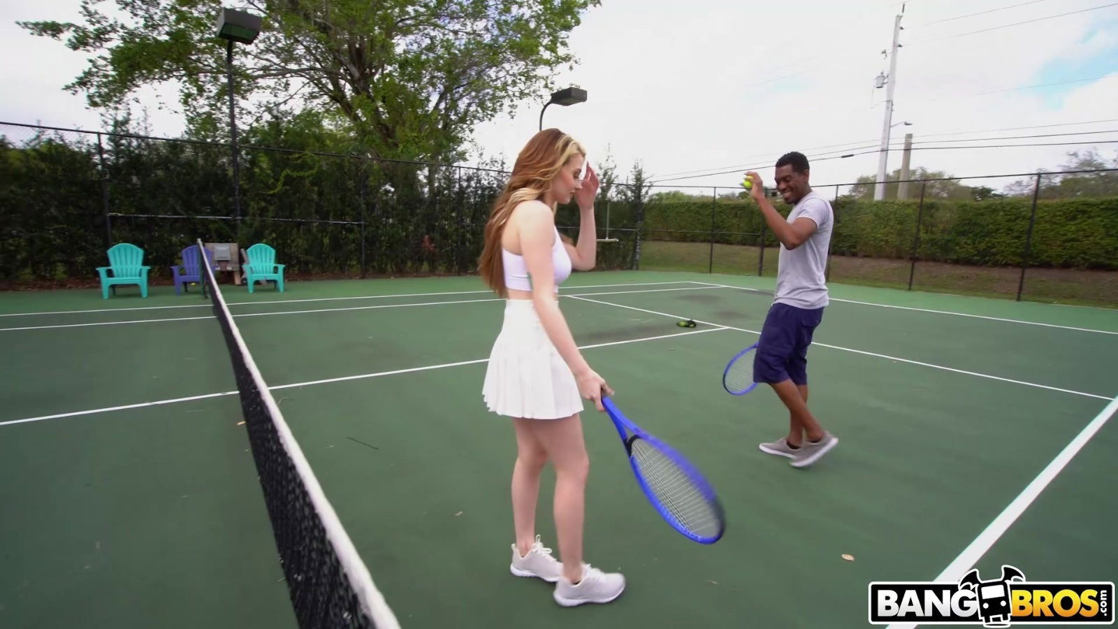 Kimberly Snow moans while being penetrated black