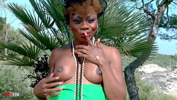 ebony Naomi Lionness getting naked