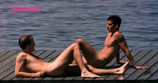 Public Posteriors Packages, Nudity Public