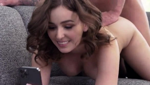 Bitchy sexy Leana Lovings bosses stepbro around