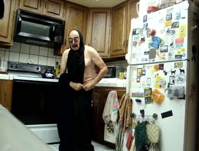 IDA LOVES TO FUCK LYNDA S