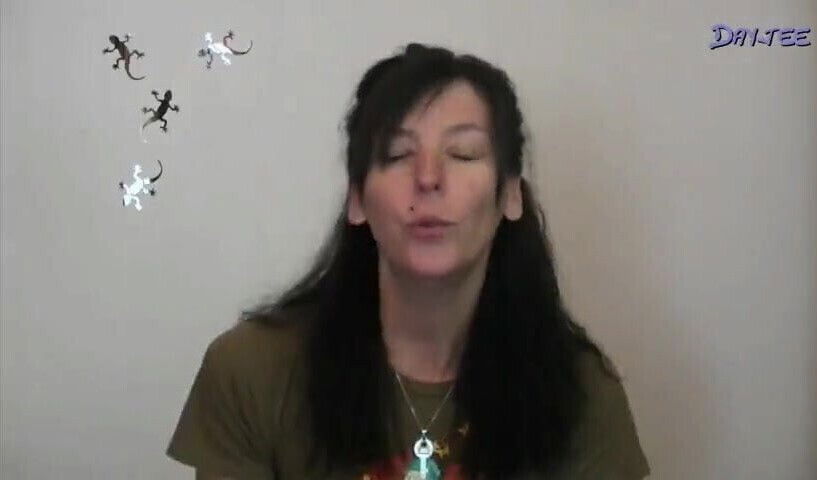 how to shave a pussy