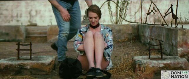 Bound hungry beauty gives herself