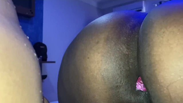 Morena tava com plug anal, mamou minha rola toda