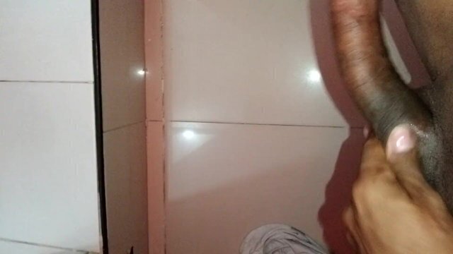 MORENO VERGON MASTURBA MIENTRAS ESPIA PRIMA