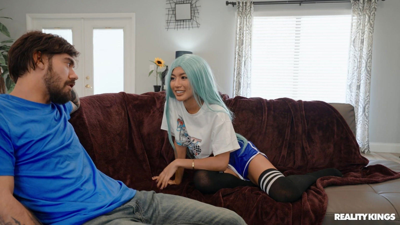 Gorgeous Clara Trinity enjoys while sucking man's dick