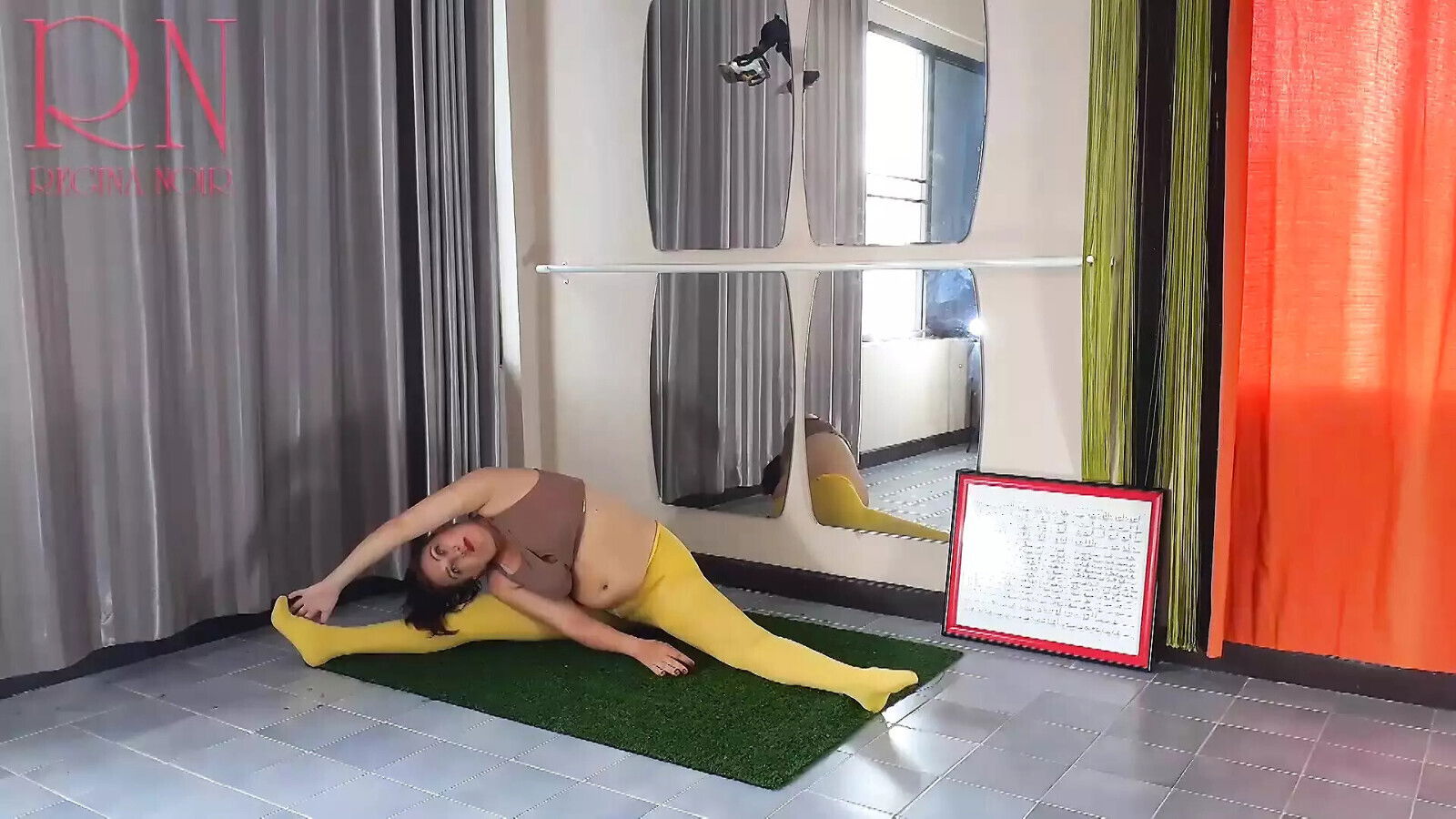 Regina Noir. Yoga yellow tights doing yoga gym. girl without panties doing yoga. athlete trains