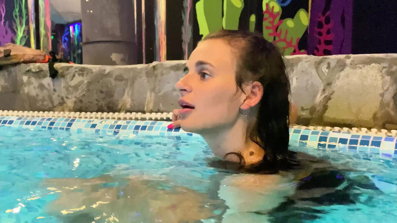 swim common pool show pussy