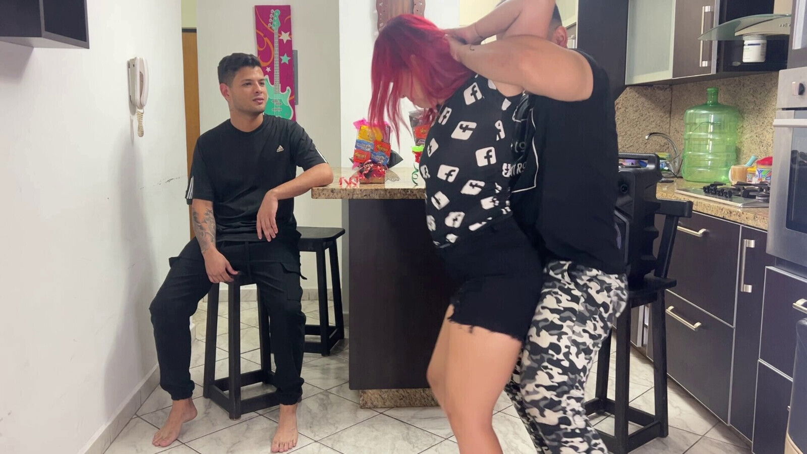 don't like girlfriend brings best friend party because when dances regueton rubs dick