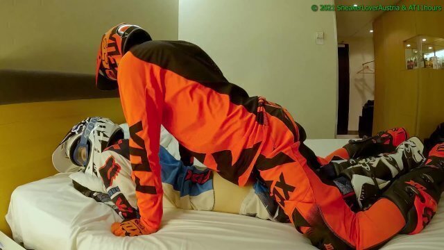 Hard Fucking boyfriend, hole while jerks boots