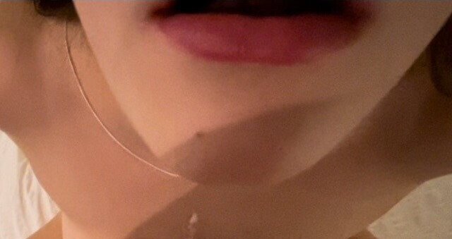 Scopo e vengo sulle tette della mia vicina di stanza