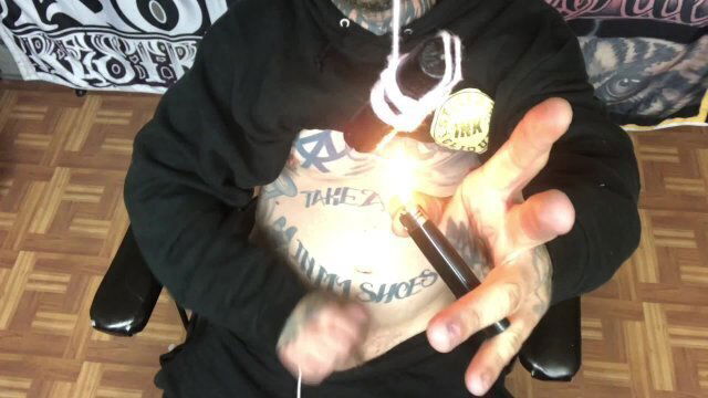 Clothes pins, wax, Long Strokes