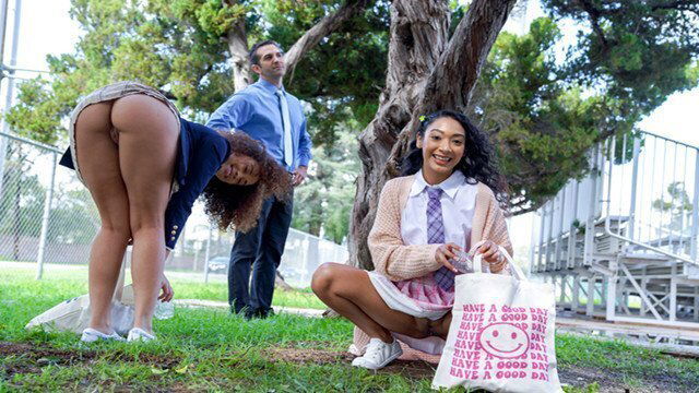 Schoolgirls Sarah Lace Willow Ryder Suck Teacher's Like Vacuum Cleaner FreeUse Fantasy