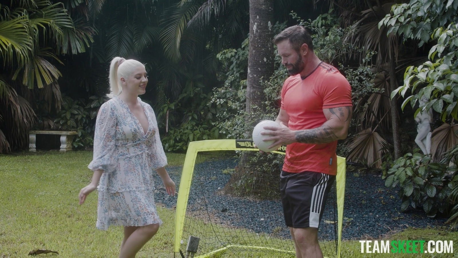 threesome with blondes OhMy Madison Brite