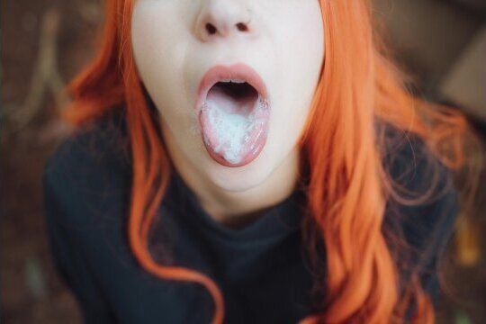 Hot teen having sex in a outdoor park public