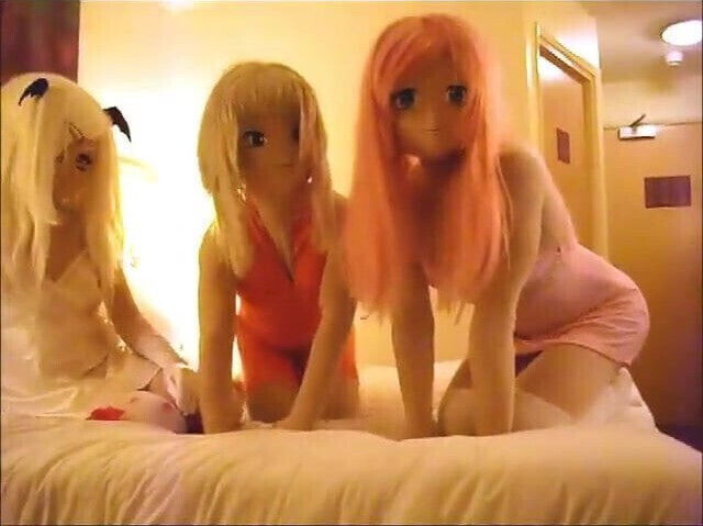 kigurumi pillow fight