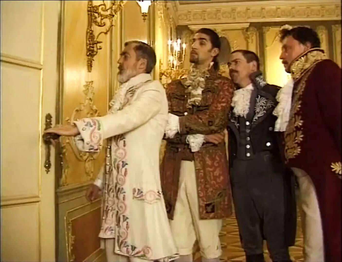 MASCHERA FERRO Episode