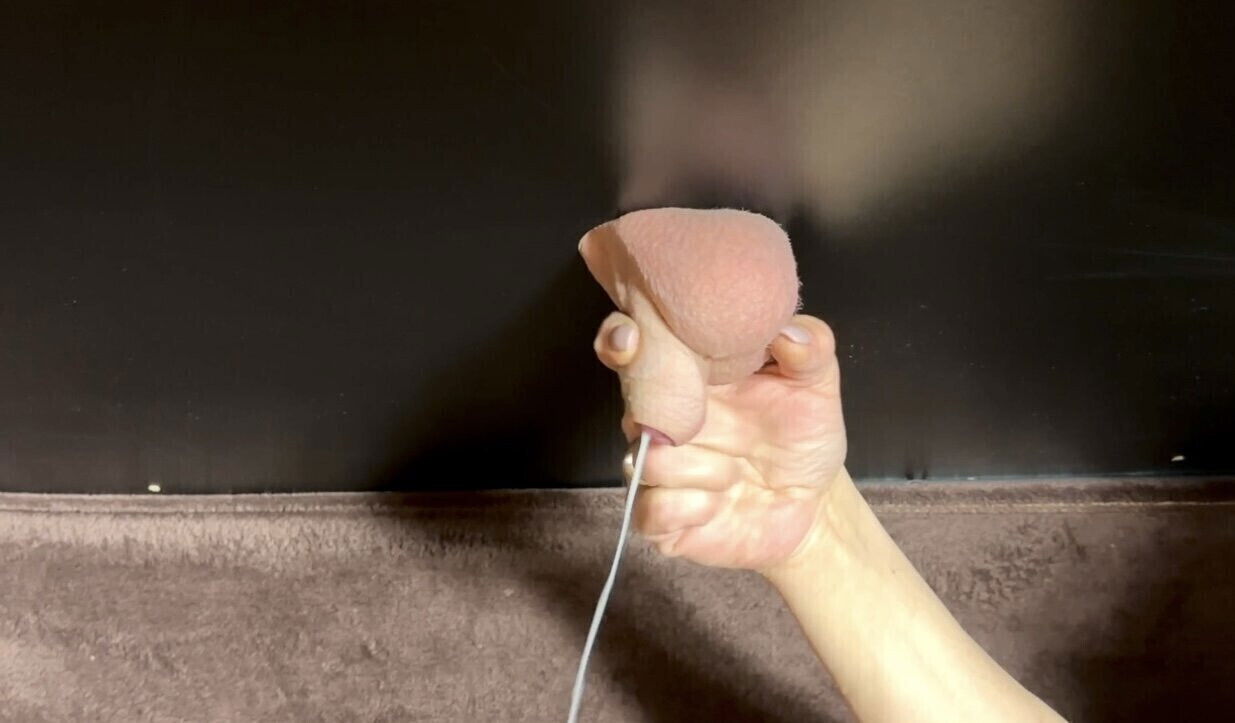 Ruined handjob milking table