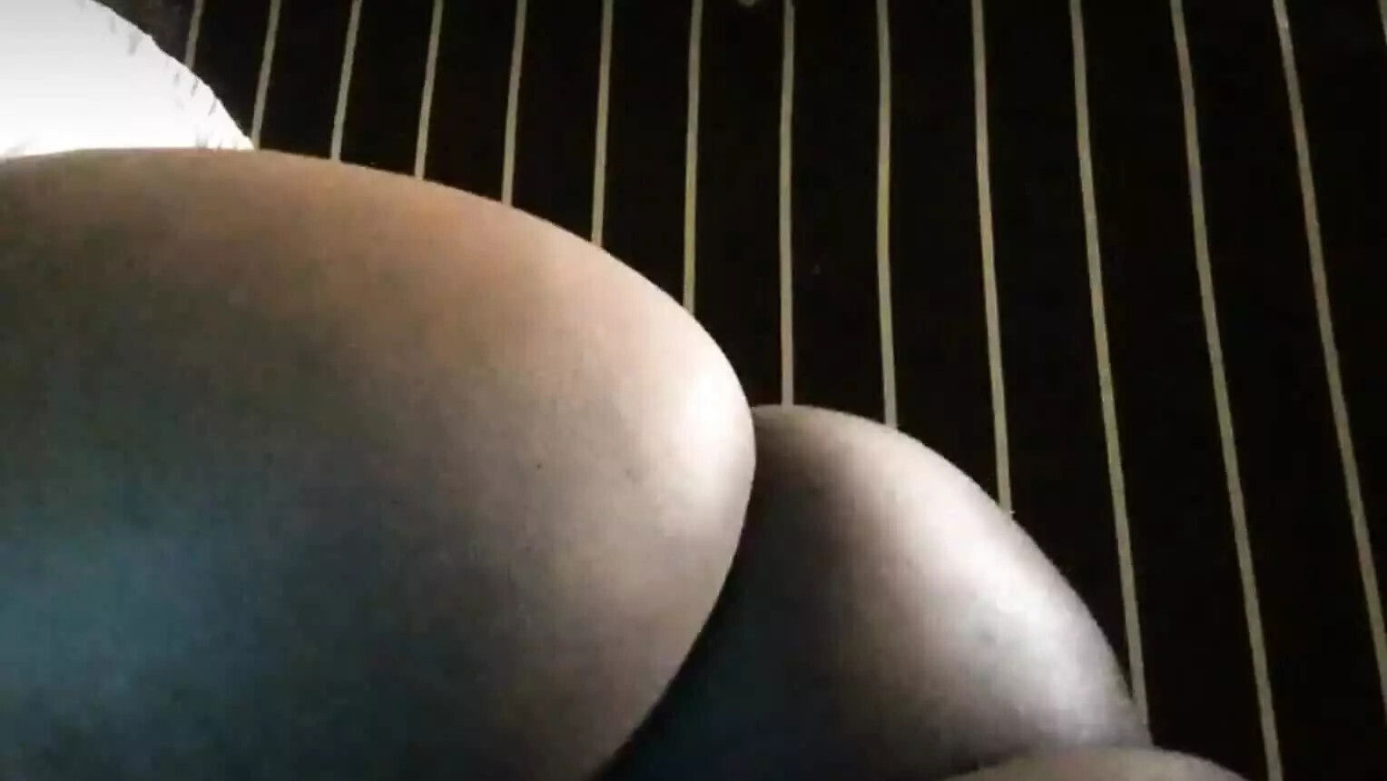 Black Slut Shows Pussy First Time