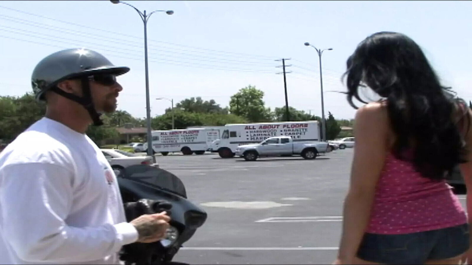 WATCH WATCH SEXY SLUT SUCKS MASSIVE BEFORE GETTING