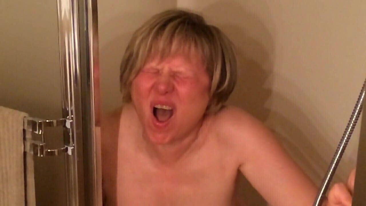 cumming hard quietly MarieRocks