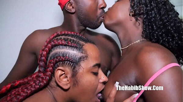 damm thick black brazilian threesome phat booty holly bombom samira ferraz take Akillies Black tela