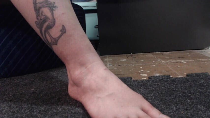 xmas eve featuring adam's feet