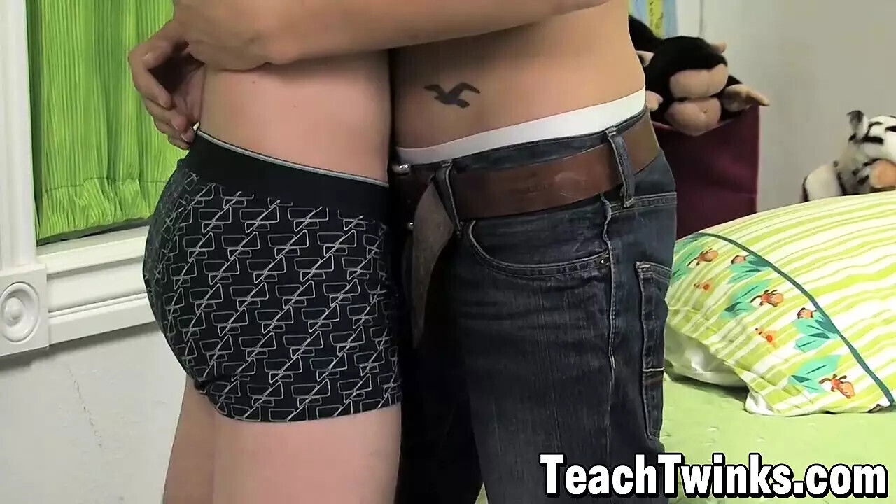 bottom twink Levon Meeks fucked Jeremy Sommers