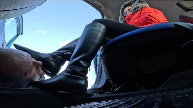 Аgain disobedient slave must subdued