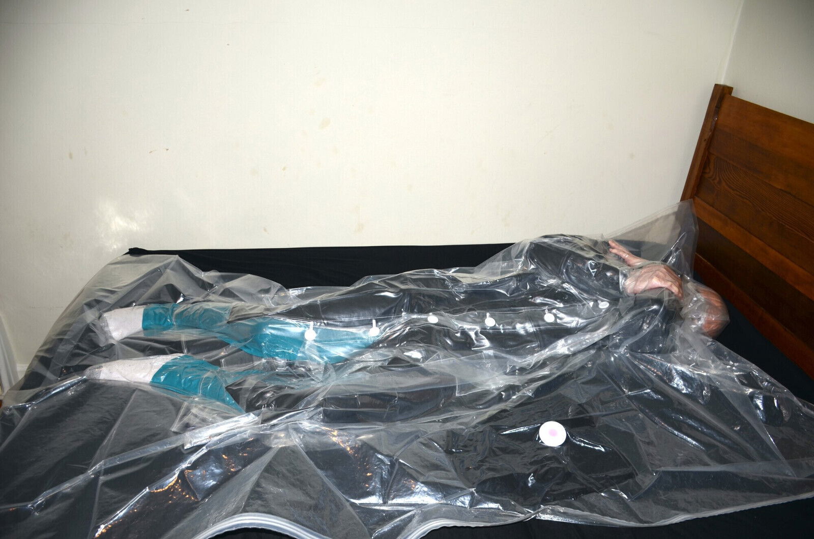 VacPacked heavy leather trenchcoat with clear stormjacket aprons