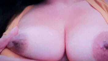 CACHONDA MADRASTRA LESBIANA MASTURBA BA&Ntilde_O PUBLICO LUEGO ENVIA GRABO NOVIO, PUTA MADRASTRA, SEXO REAL CASERO AMATEUR