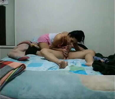 Acordouu fodendo gostoso essa puta deixou todo melado