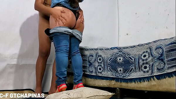 chapina venia super caliente trabajo