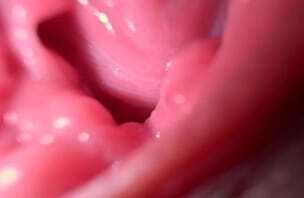 Close up wide pussy spreading and dirty talk, Sexy Mia wants to cum with you