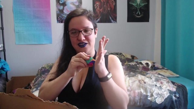 Unboxing haul: toys, beads, womanizer more