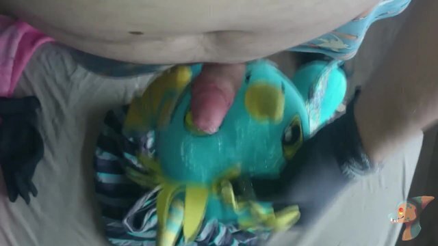 speel Plus stormvlieg draak terwyl speel gooi smeermiddel einde!