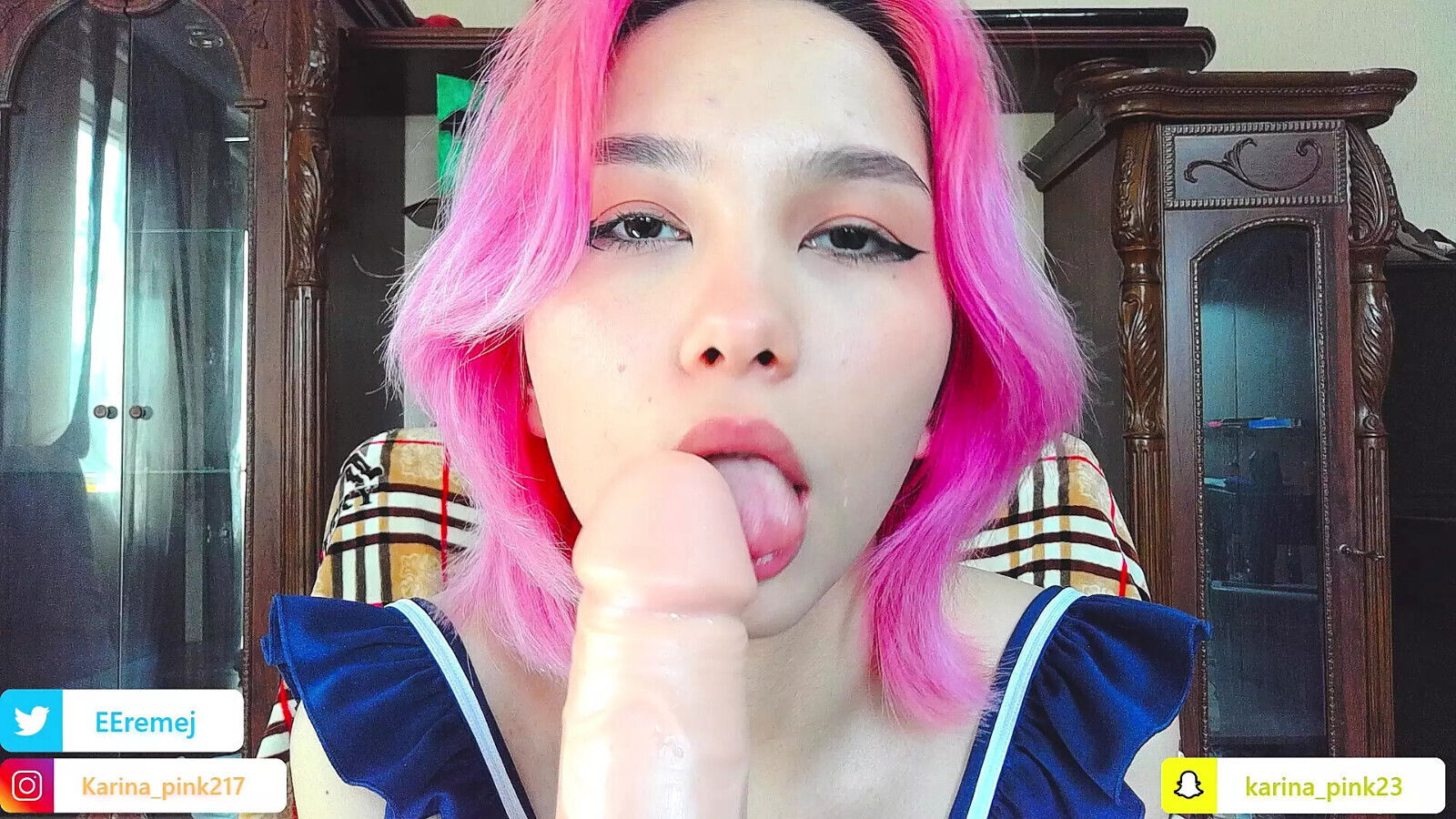 small mouth works dildo