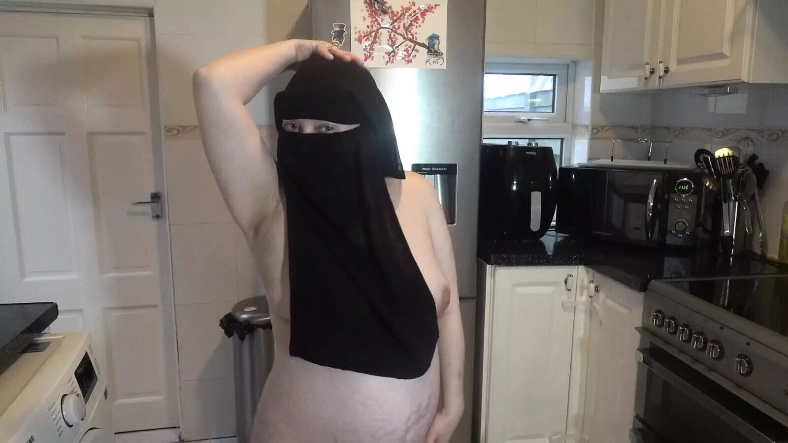 Dancing fully nude Niqab