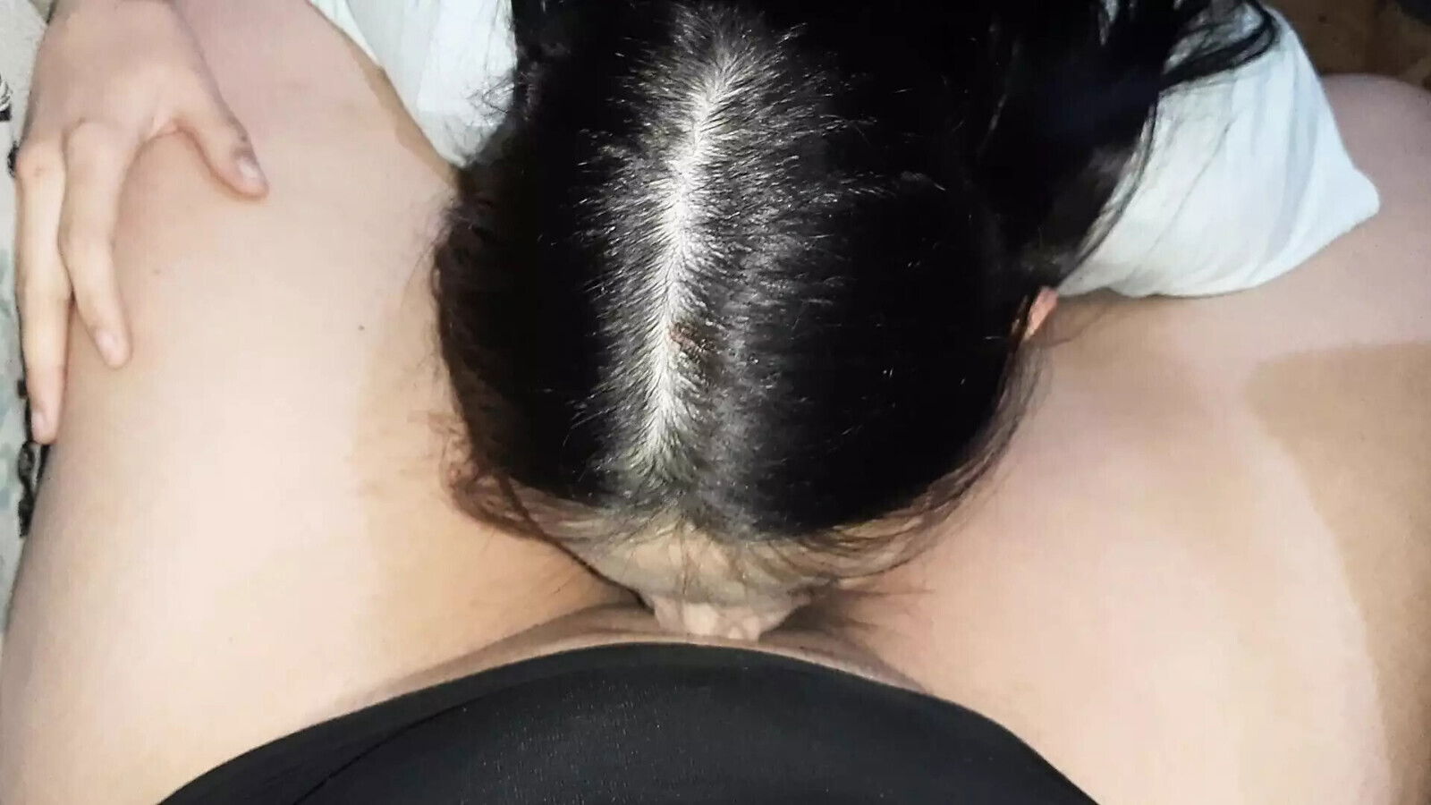 hookah paid with waitress cunnilingus Lesbian illusion