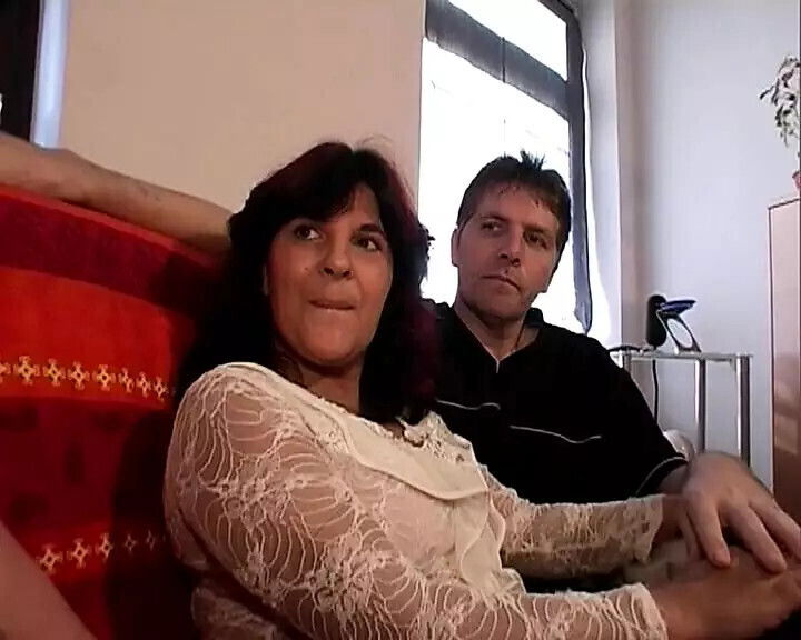 German amateur with Simones Hausbesuche teaching married couples fuck