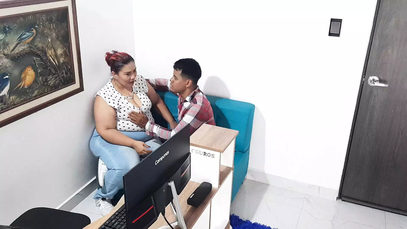 surprise boss with gift gives good blowjob. Part