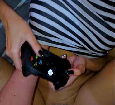 fuck gamer friend while teaches play video games